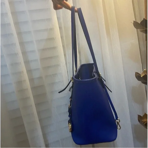 Michael Kors Purse - Picture 8 of 16